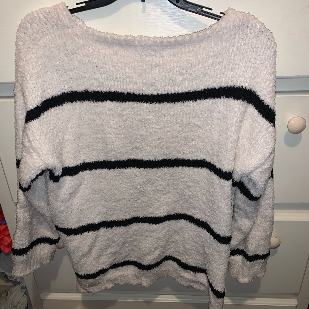 Sweater - Picture 3 of 3